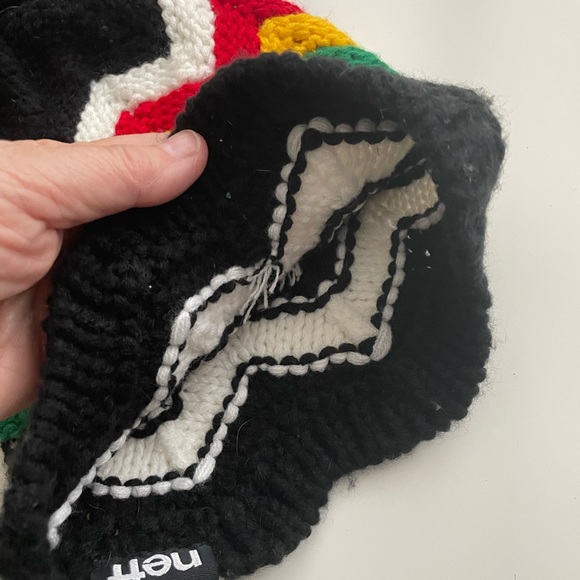 Neff | Rasta Ric Rac Knit Pom Pom Beanie - Picture 7 of 8